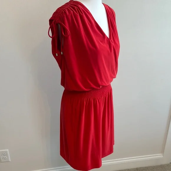 White House Black Market Red Sleeveless V-Neck Mini Dress - Picture 3 of 9